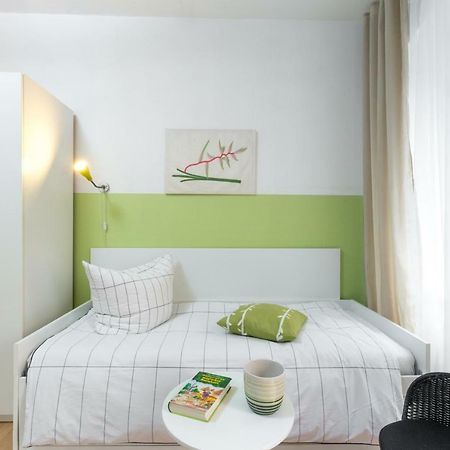 Schones 2-Zimmer-Apartment In Kollwitzplatz-Nahe เบอร์ลิน ภายนอก รูปภาพ